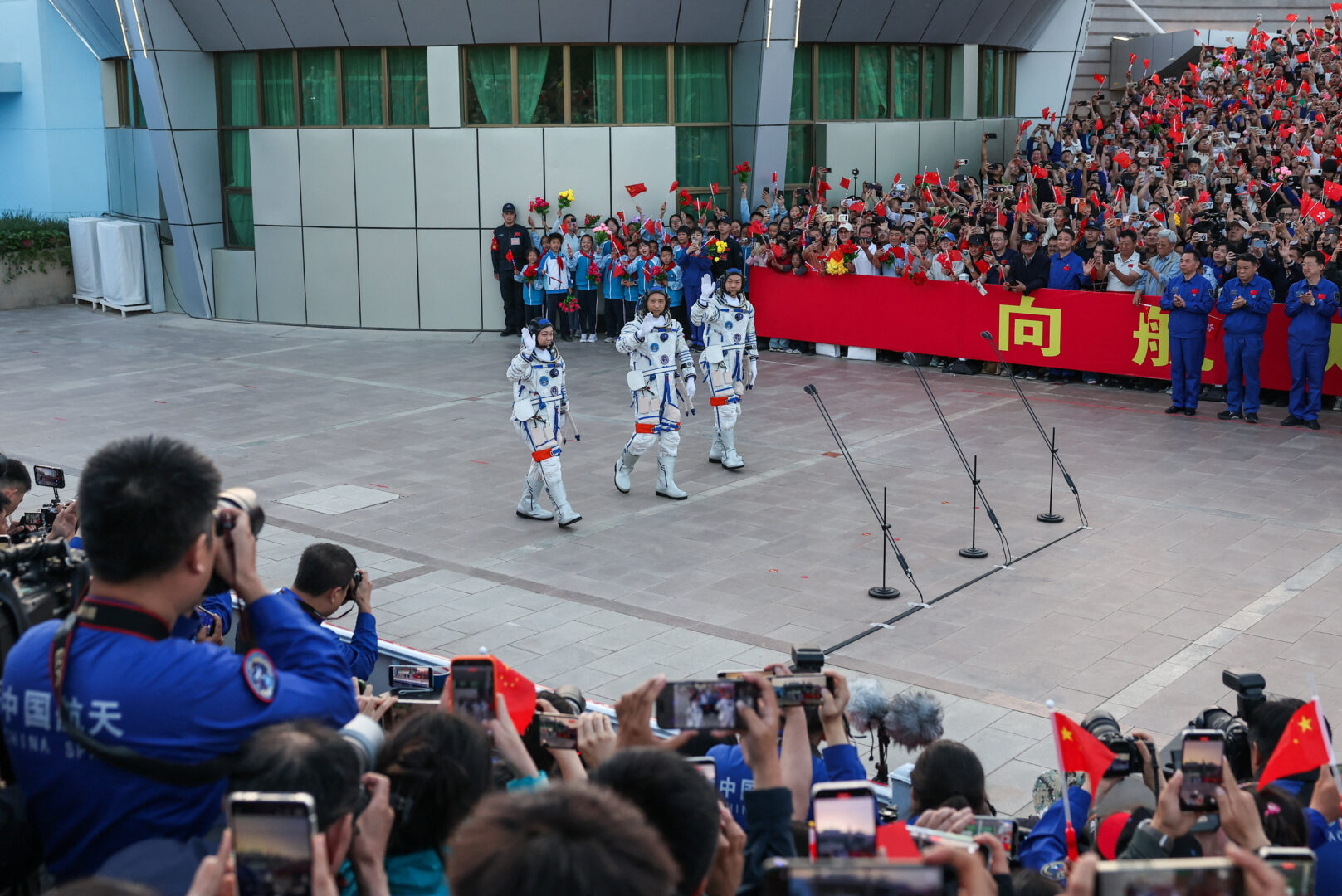 Shenzhou-23 Crew Members